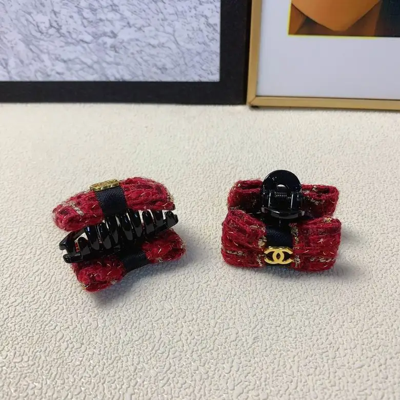 Chanel Hair Grab Clip   (4)